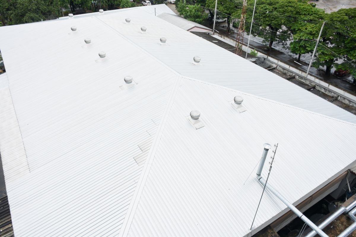 metal white commercial roof